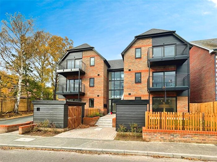 2 Bedroom Penthouse To Rent In Upnor Road, Upnor, Rochester, Kent, ME2