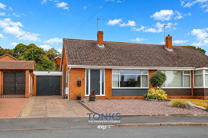 3 Bedroom Semi-Detached Bungalow For Sale In Troon Place, Stourbridge, DY8