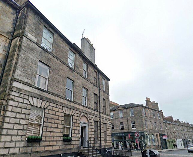 4 Bedroom Flat To Rent In Alva Street, West End, Edinburgh, EH2