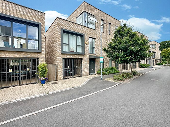 4 Bedroom Semi-Detached House To Rent In Windmill Drive, Trumpington, Cambridge, CB2