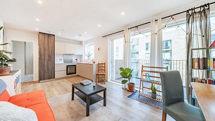 1 Bedroom Flat For Sale In Whittle Road, Kidbrooke, SE3