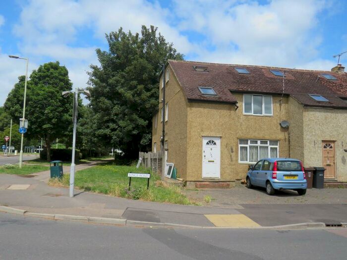 1 Bedroom Flat To Rent In Kings Road, London Colney, St Albans, AL2