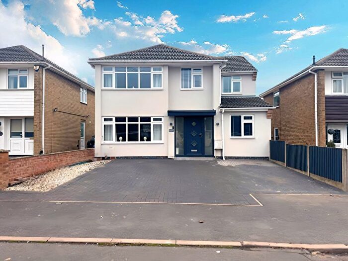 4 Bedroom Detached House For Sale In Rosslyn Road, Whitwick, LE67