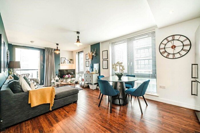 2 Bedroom Flat For Sale In Wharton House, Palmers Road, Bethnal Green, London, E2
