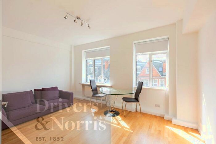 2 Bedroom Apartment To Rent In Warren Court, Euston, London, NW1