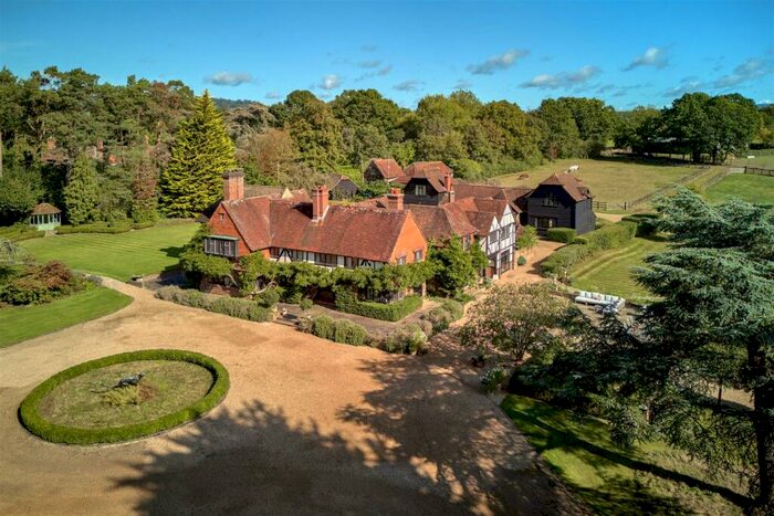 7 Bedroom Detached House To Rent In Alfold Road, Dunsfold, GU8