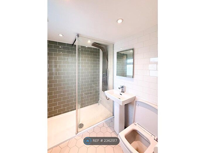 4 Bedroom Terraced House To Rent In Hampden Way, London, N14