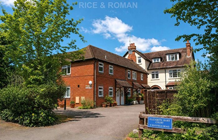 1 Bedroom Flat For Sale In Elizabeth Hart Court, Weybridge, KT13