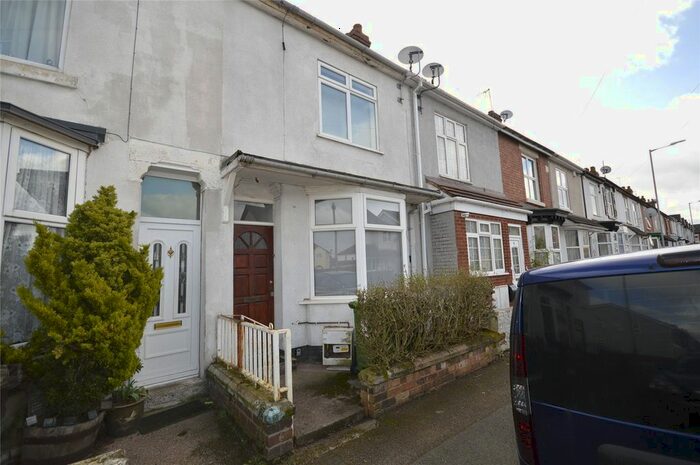 3 Bedroom Terraced House To Rent In Court Road, Wolverhampton, West Midlands, WV6