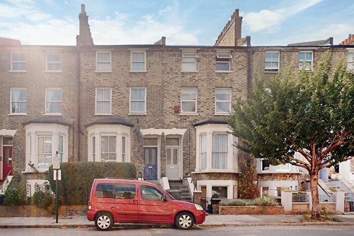 1 Bedroom Flat To Rent In Woodstock Road, Stroud Green, N4