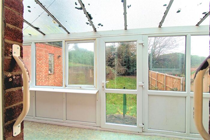 2 Bedroom Semi-Detached Bungalow For Sale In Kettlewell Lane, King's Lynn, PE30