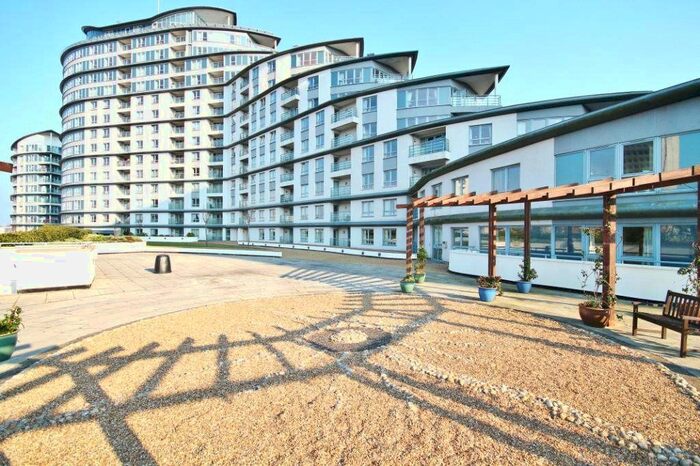 1 Bedroom Flat To Rent In Station Approach, Woking, Surrey, GU22