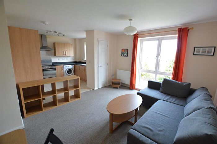 2 Bedroom Flat For Sale In Sidings Walk, Loughborough, LE11