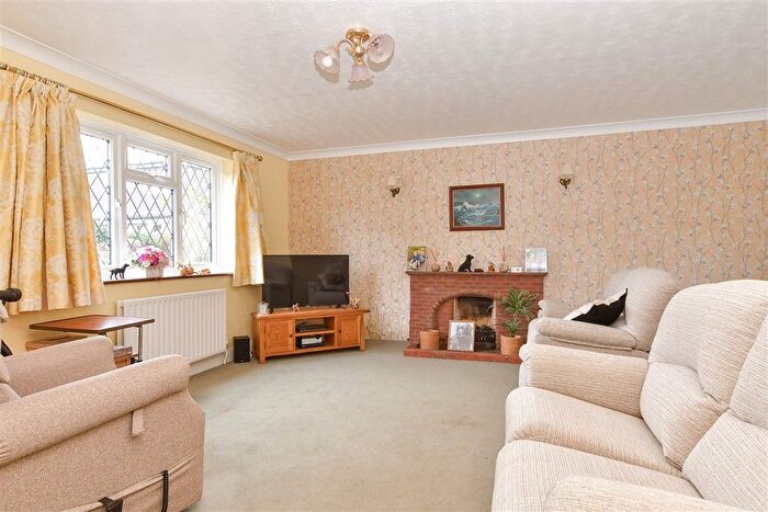 3 Bedroom Detached Bungalow For Sale In Bumbles Close, Rochester, Kent, ME1