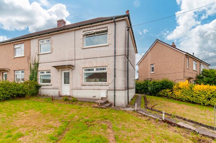 4 Bedroom Semi-Detached House To Rent In Lluest, Ystradgynlais, Swansea, SA9