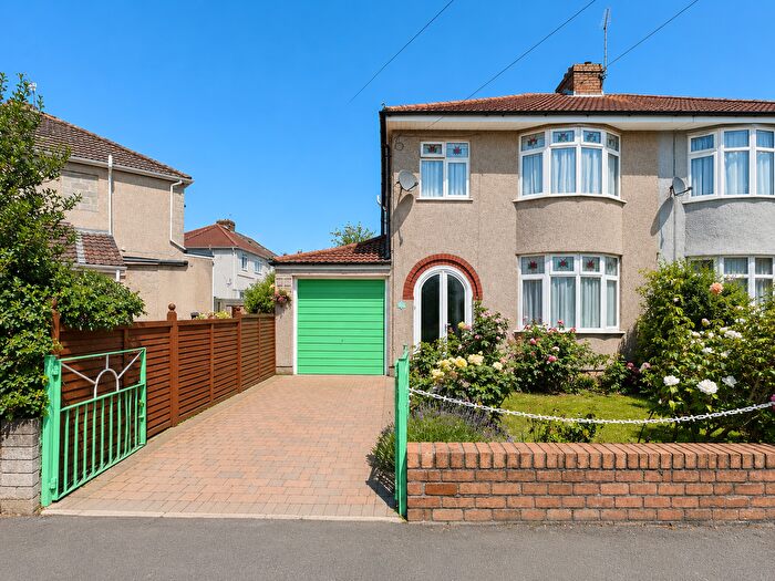 3 Bedroom Semi-Detached House For Sale In Tenth Avenue, Bristol, BS7