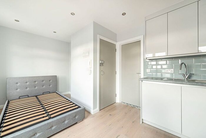 Studio To Rent In Kneller Road, Whitton, Twickenham, TW2