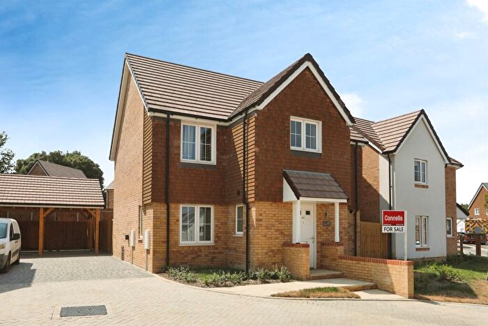 4 Bedroom Detached House For Sale In Chantry Croft, Borden, Sittingbourne, ME9