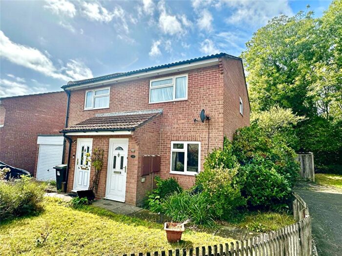 2 Bedroom Semi-Detached House For Sale In Blackthorn Close, Pennington, Lymington, Hampshire, SO41