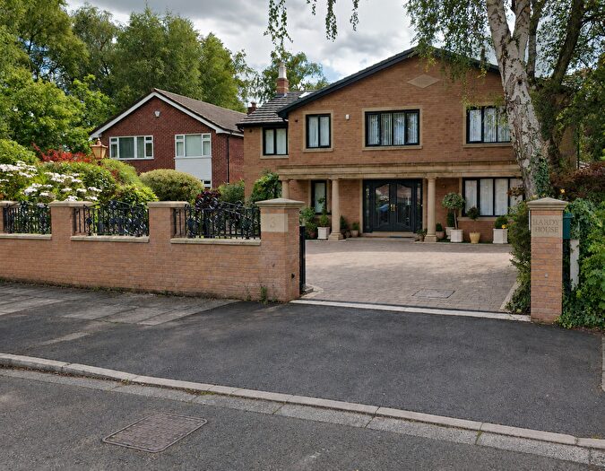 8 Bedroom Detached House For Sale In Bramley Close, Swinton, M27