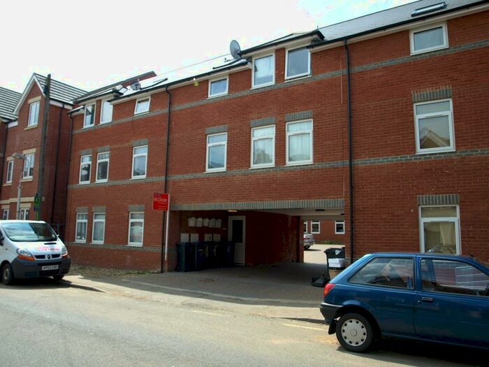 2 Bedroom Flat To Rent In Wellington Street, Kettering, NN16