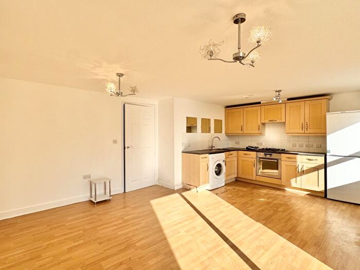 2 Bedroom Apartment To Rent In Gaskell Place, Ipswich, IP2