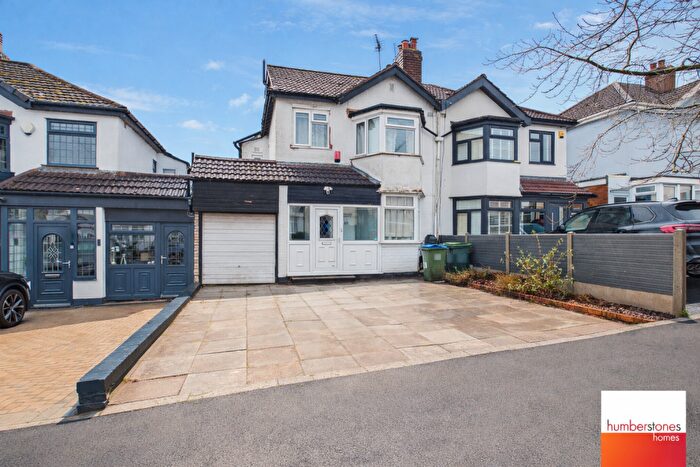 4 Bedroom Terraced House To Rent In Holly Road, Oldbury, B68