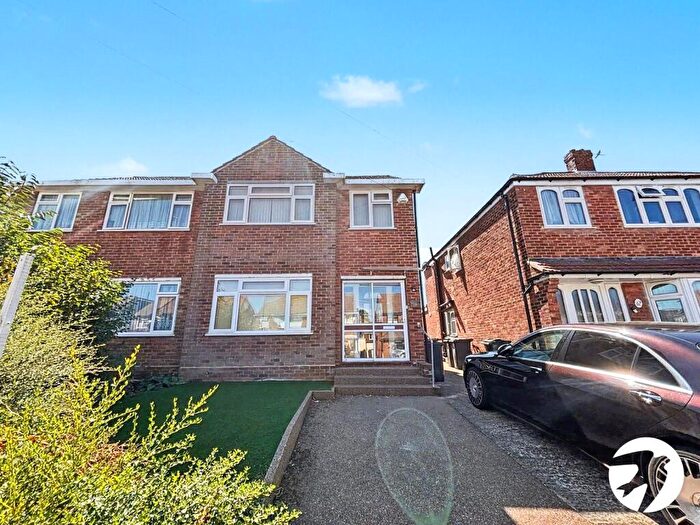 3 Bedroom Semi Detached House To Rent In Fleet Road, Dartford, Kent, DA2