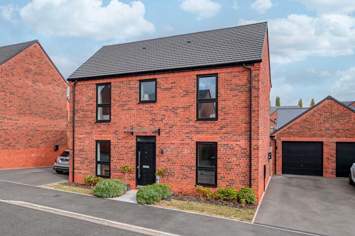 3 Bedroom Detached House For Sale In Faber Orchard, Ombersley, WR9