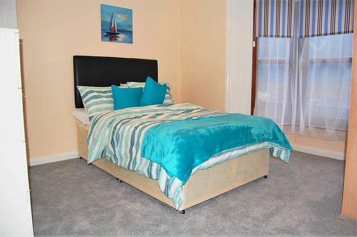 2 Bedroom Maisonette To Rent In Jeffery Street, Gillingham, ME7