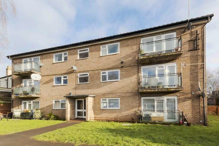 2 Bedroom Flat To Rent In Lower Boston Road, London W7