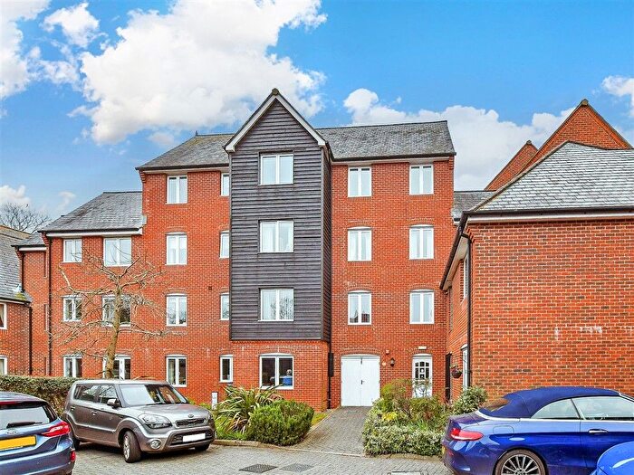 1 Bedroom Flat For Sale In Springwell, Havant, Hampshire, PO9