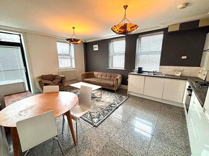 2 Bedroom Flat To Rent In Broadway, Peterborough, PE1