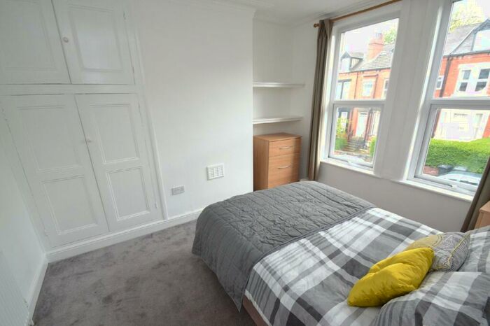 4 Bedroom Terraced House To Rent In Cliff Mount, Woodhouse, Leeds, LS6