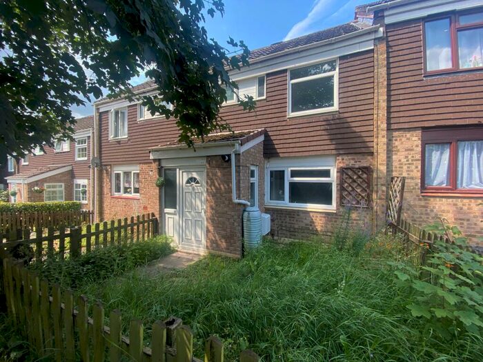 3 Bedroom Terraced House To Rent In Maxstoke Close, Redditch, B98
