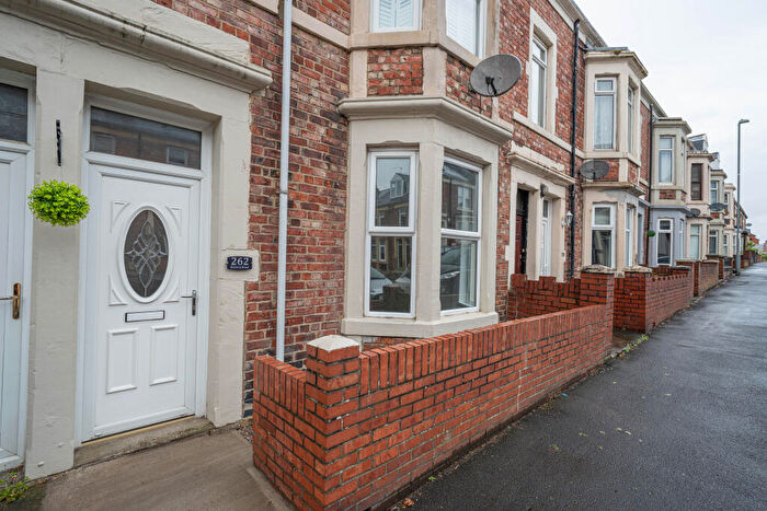 2 Bedroom Flat For Sale In Rectory Road, Bensham, Gateshead, NE8