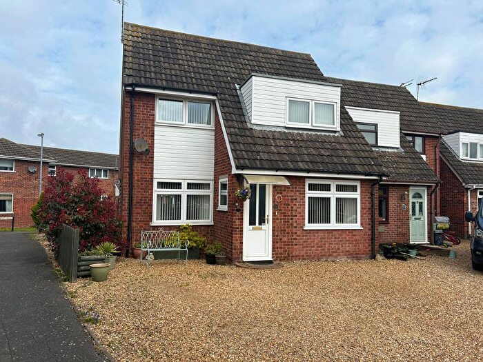 3 Bedroom Bungalow For Sale In The Rookery, Yaxley, Peterborough, PE7