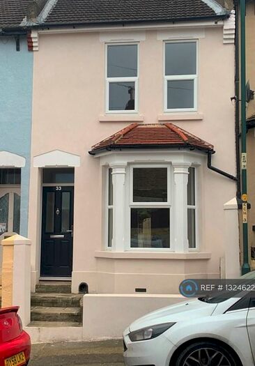 3 Bedroom Terraced House To Rent In Kitchener Road, Rochester, ME2