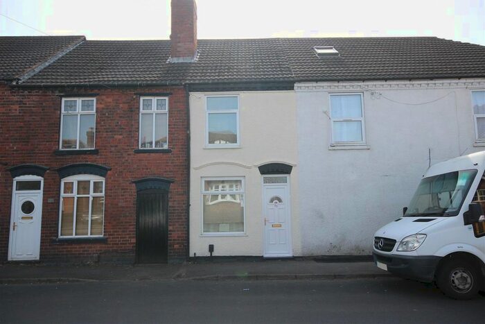 3 Bedroom Terraced House To Rent In Green Lane, Halesowen, West Midlands, B62