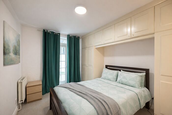 1 Bedroom Flat To Rent In Oakley Street, London, SW3