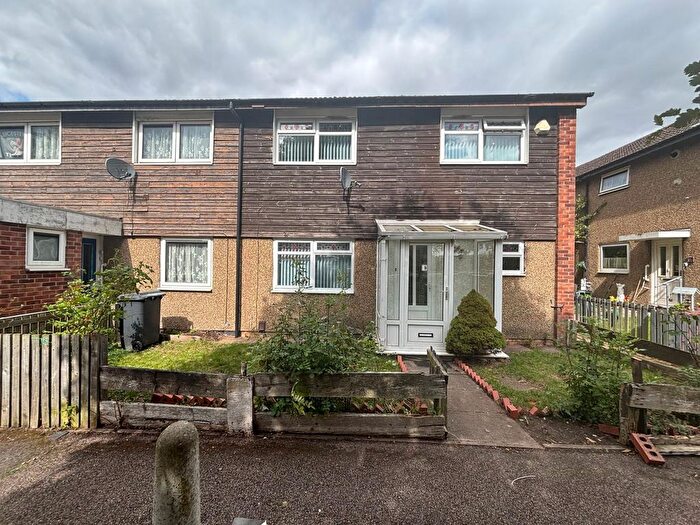 3 Bedroom Semi Detached House To Rent In Lomond Crescent, Leicester, LE4