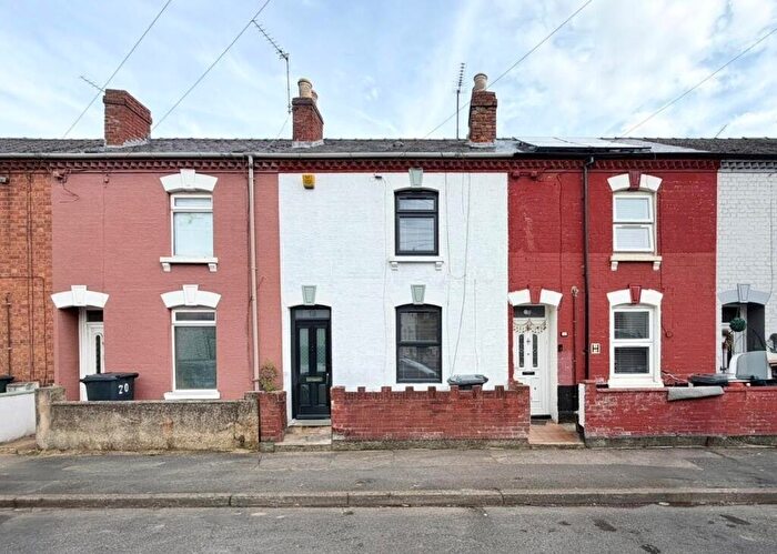 3 Bedroom Terraced House For Sale In Salisbury Road, Gloucester, GL1