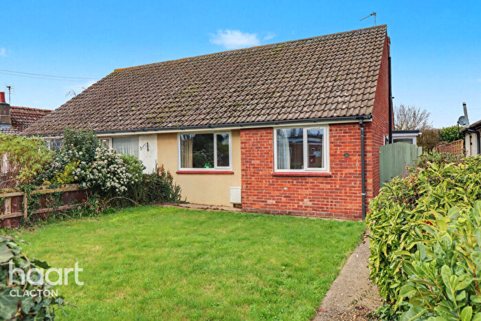 2 Bedroom Semi-Detached Bungalow For Sale In Colchester Road, Clacton-On-Sea, CO16