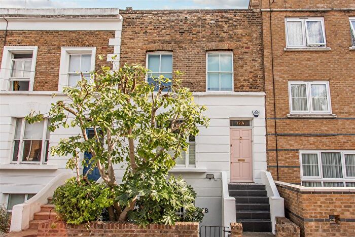 3 Bedroom Maisonette For Sale In Turners Road, Mile End, E3