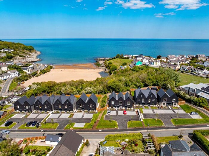4 Bedroom Semi-Detached House For Sale In Ffordd Newydd, Aberporth, Cardigan, SA43