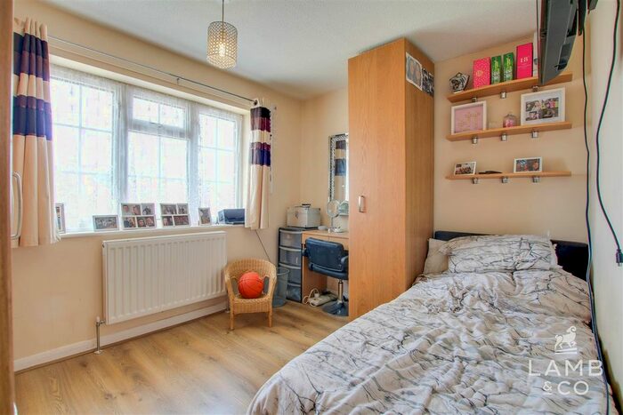 4 Bedroom Detached House For Sale In St. Johns Road, Clacton-On-Sea, CO16