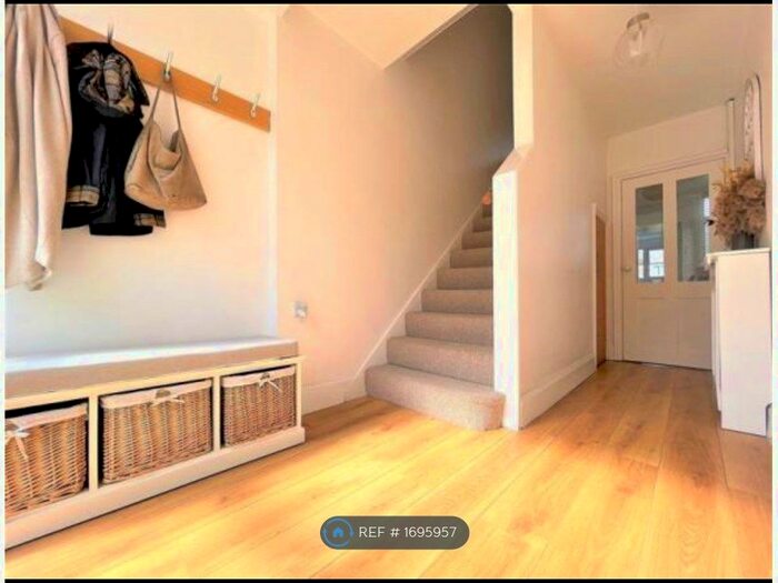 2 Bedroom Terraced House To Rent In Dunston Road, Hull, HU5