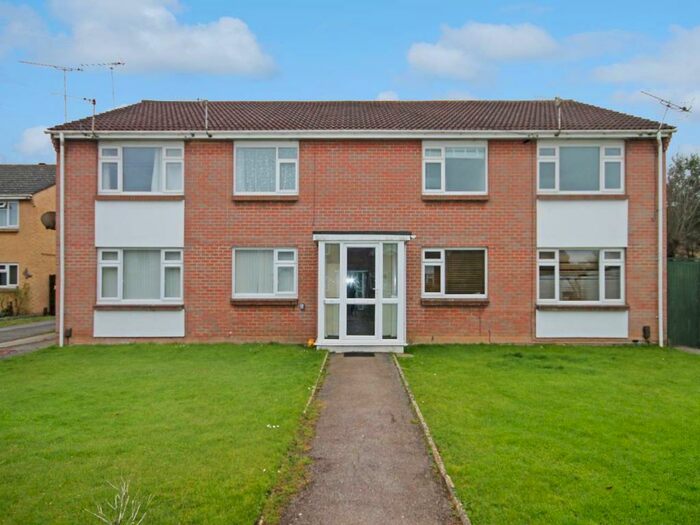 2 Bedroom Flat To Rent In Preston Road, , Poole, BH15