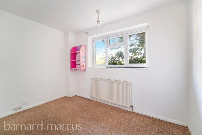 2 Bedroom Semi-Detached House For Sale In Merland Rise, Tadworth, KT20
