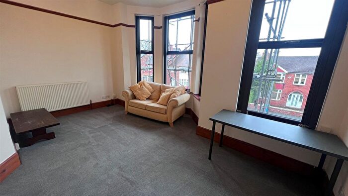1 Bedroom Flat To Rent In Wellington Road, Fallowfield, Manchester, M14